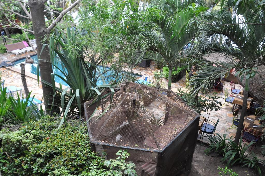 Hotel Napoleon Lagune Lome Bagian luar foto