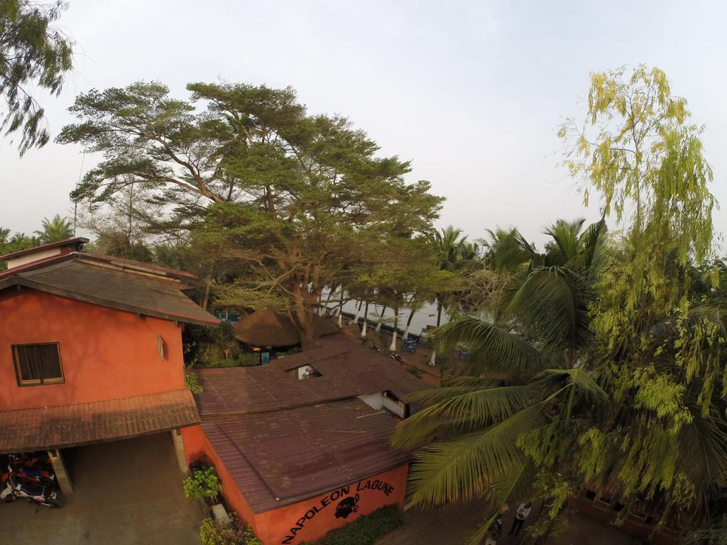 Hotel Napoleon Lagune Lome Bagian luar foto