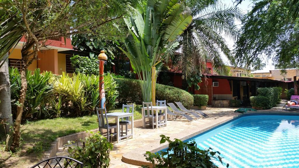 Hotel Napoleon Lagune Lome Bagian luar foto
