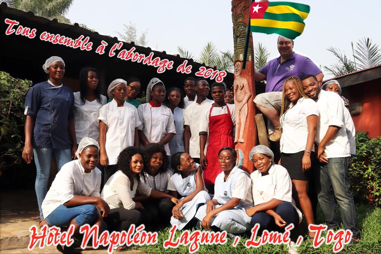 Hotel Napoleon Lagune Lome Bagian luar foto
