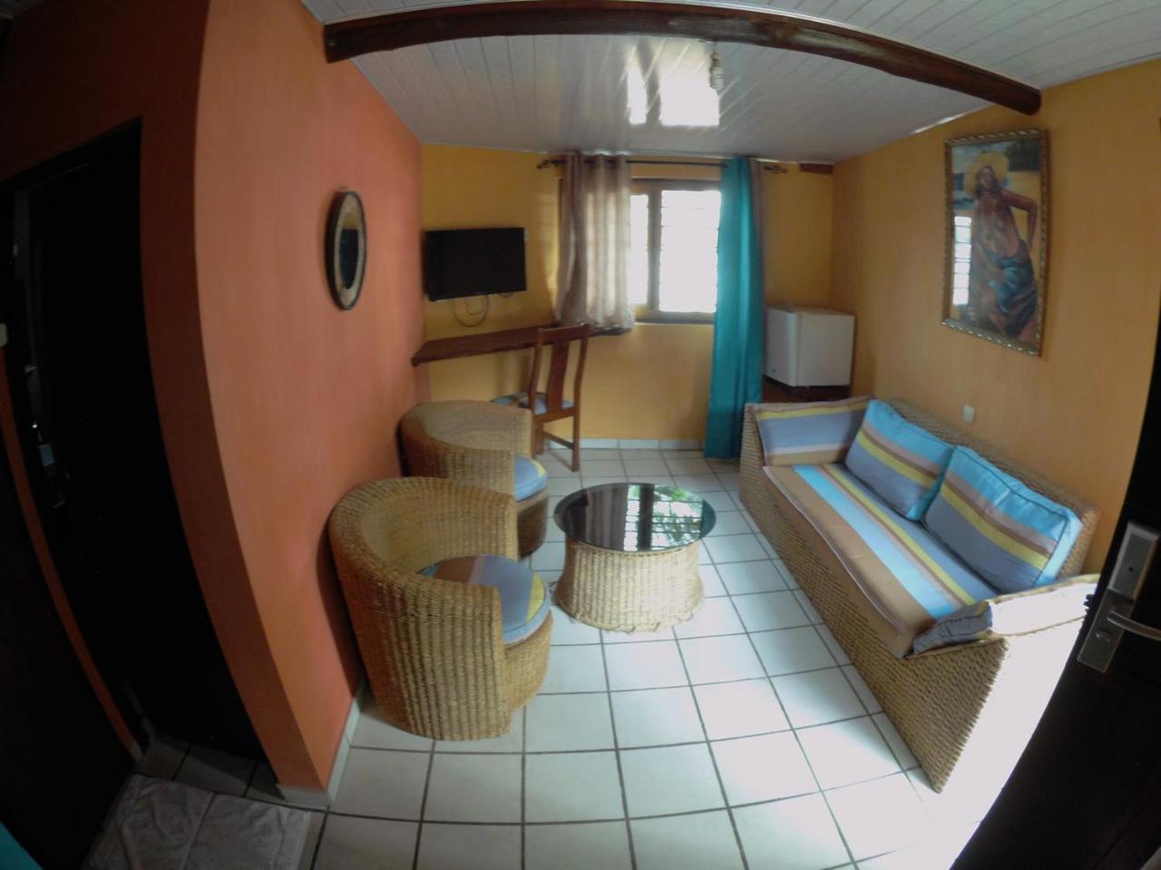 Hotel Napoleon Lagune Lome Bagian luar foto